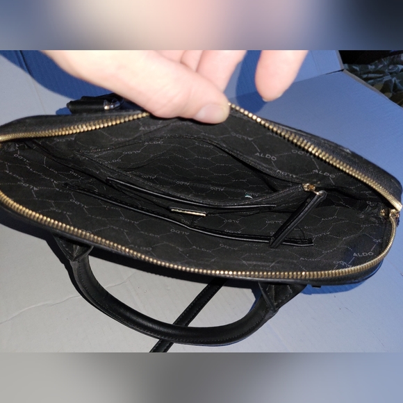 Aldo Womens Black Handbag With Shoulder Strap - Picture 11 of 15